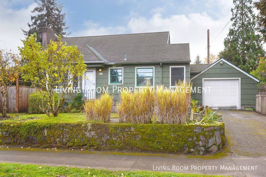House for rent at 3524 NE Simpson St, Portland, OR 97211