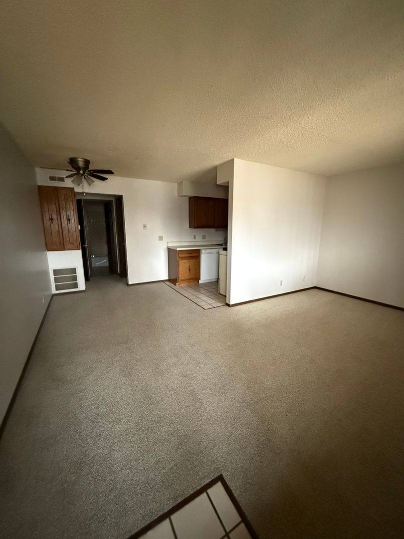 Apartment for rent at 5012 Walker Ave, Lincoln, NE 68504