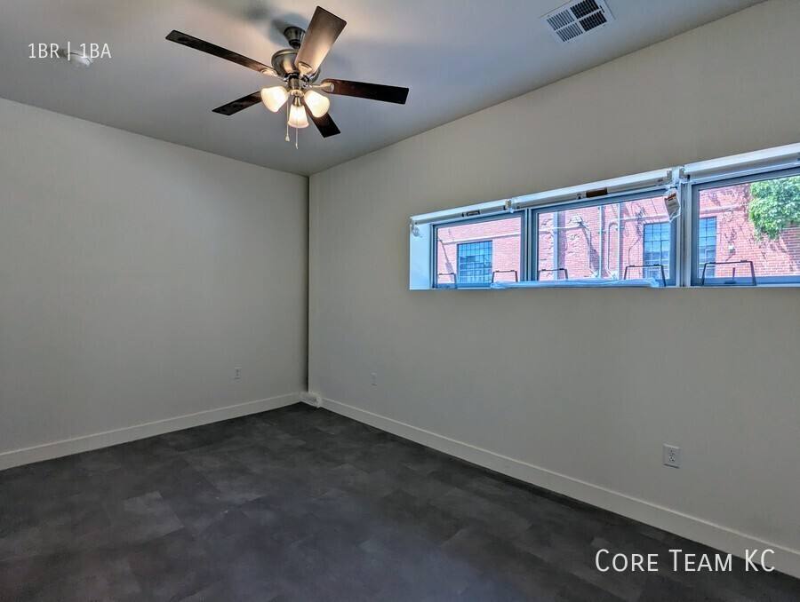 Apartment for rent at 3100 Gillham Plaza #203, Kansas City, MO 64111