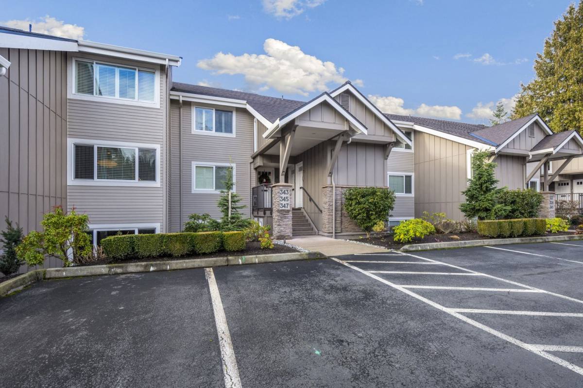 Condo for rent at 343 101st Ave SE, Bellevue, WA 98004