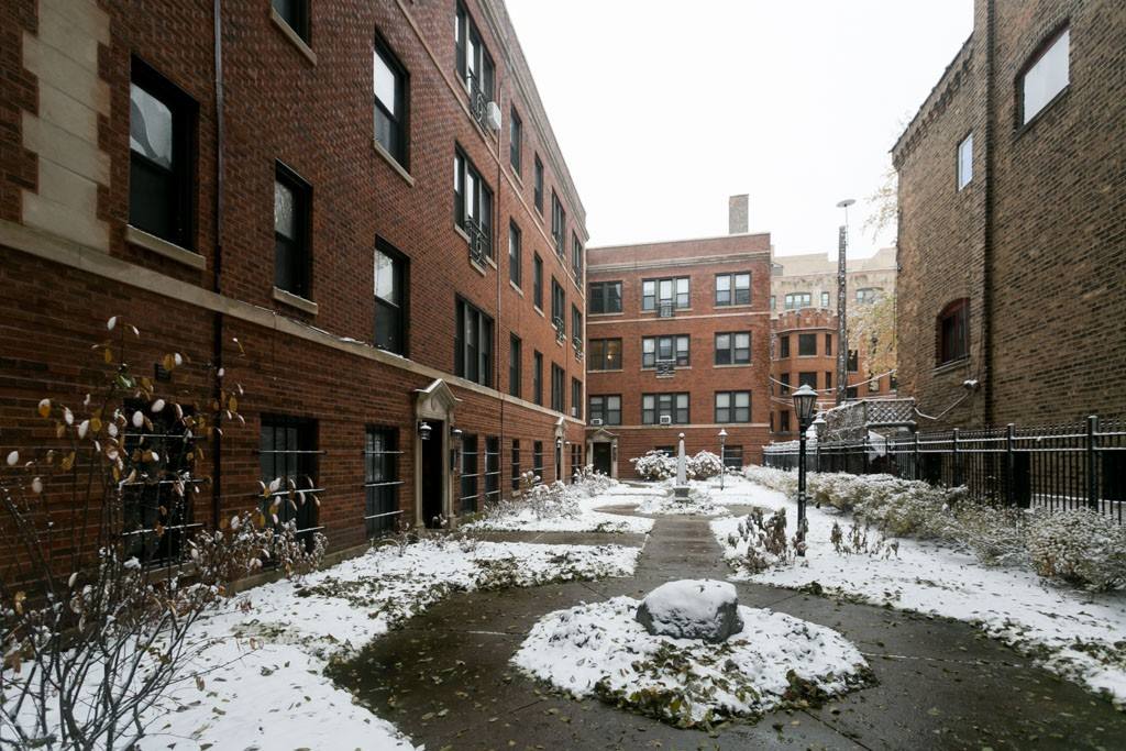 Apartment for rent at 1360 52nd #DS-G, Chicago, IL 60615