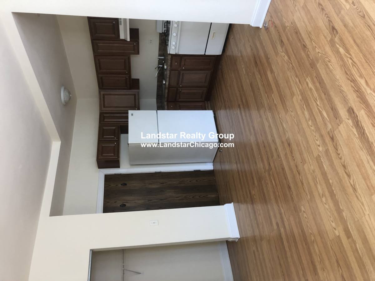 Apartment for rent at 2600 N Kimball #107, Chicago, IL 60647
