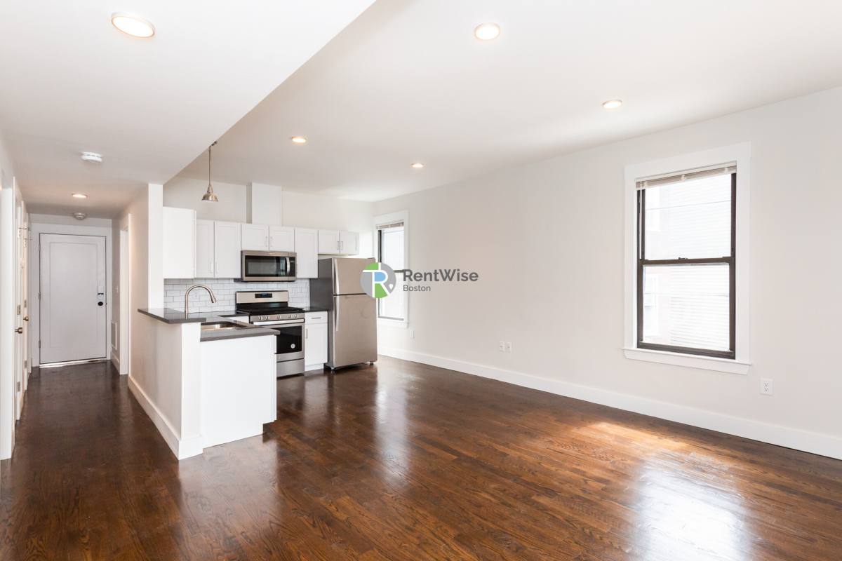 Apartment for rent at 24 Clary St #1L, Cambridge, MA 02139