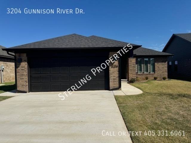 House for rent at 3204 Gunnison River Dr, Yukon, OK 73099