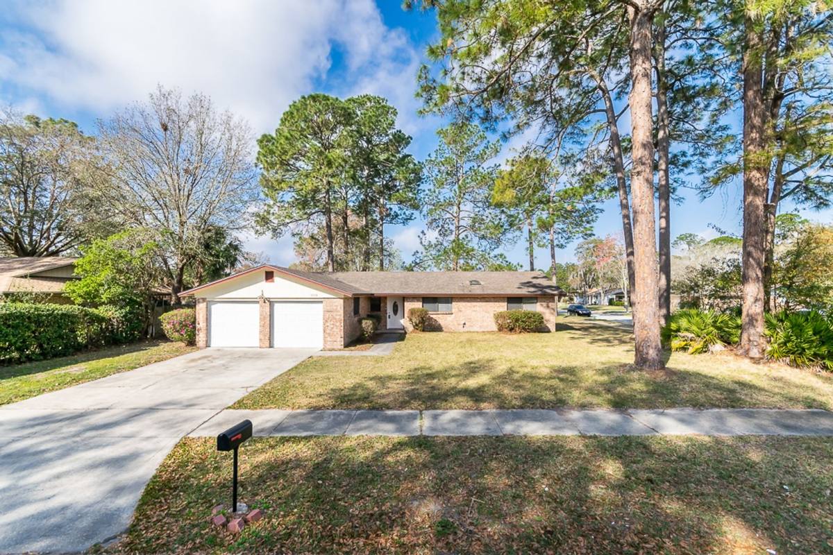 House for rent at 9904 Sagetree Court, Jacksonville, FL 32257