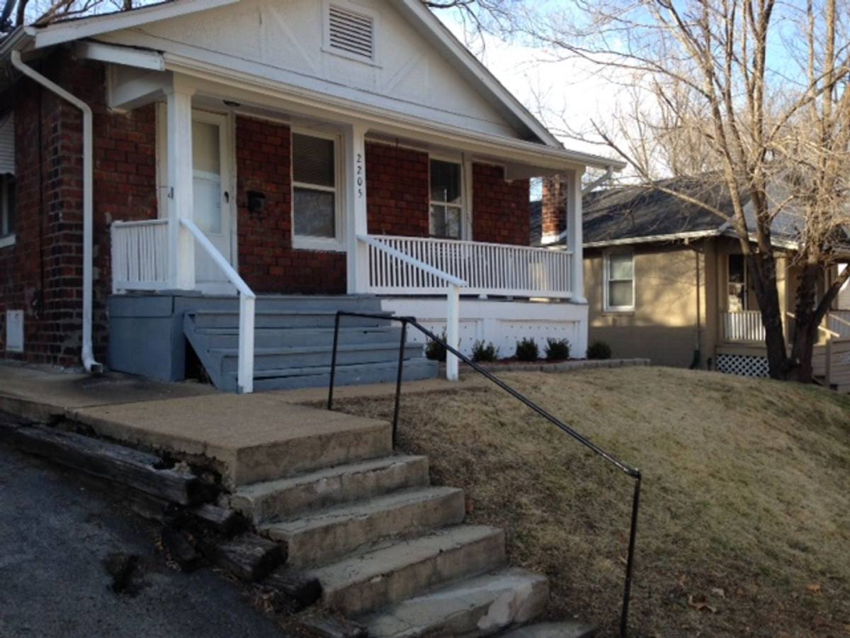 House for rent at 2205 Alameda, Saint Louis, MO 63143