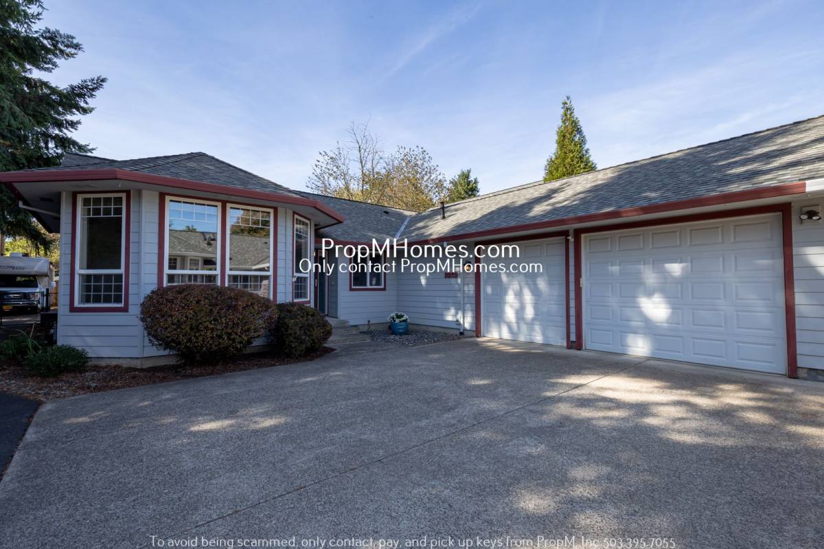 House for rent at 3929 SE 136th Ave, Portland, OR 97236
