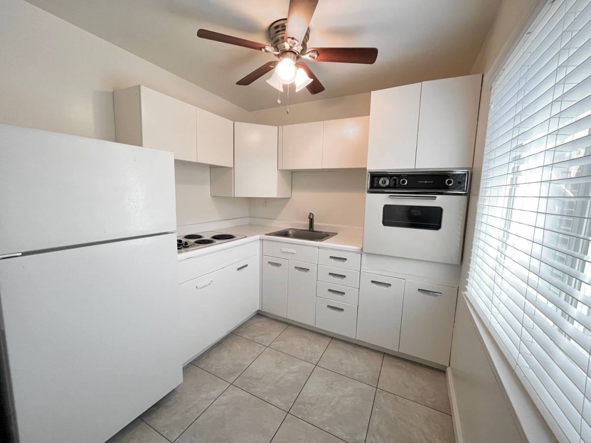 Apartment for rent at 2414 Capitol Ave, Sacramento, CA 95816