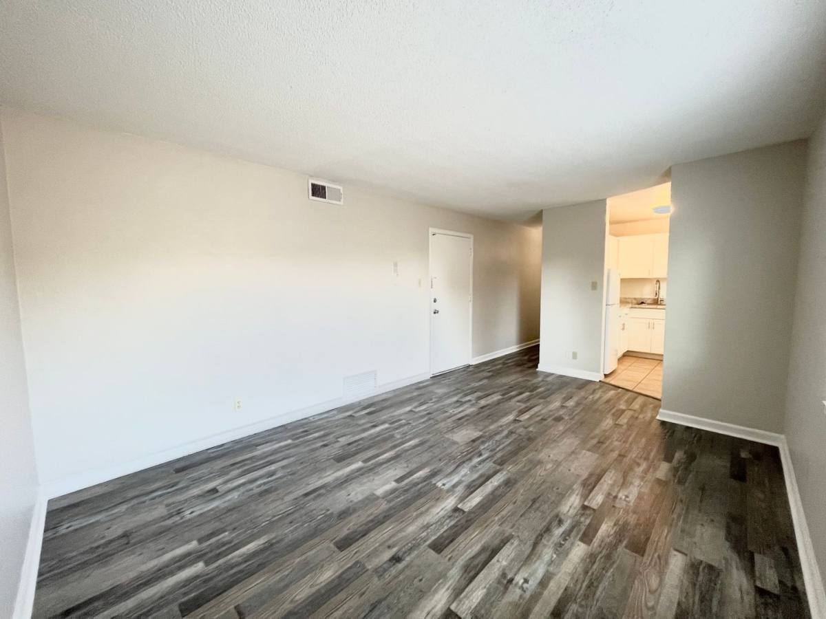 Apartment for rent at 2414 Capitol Ave, Sacramento, CA 95816