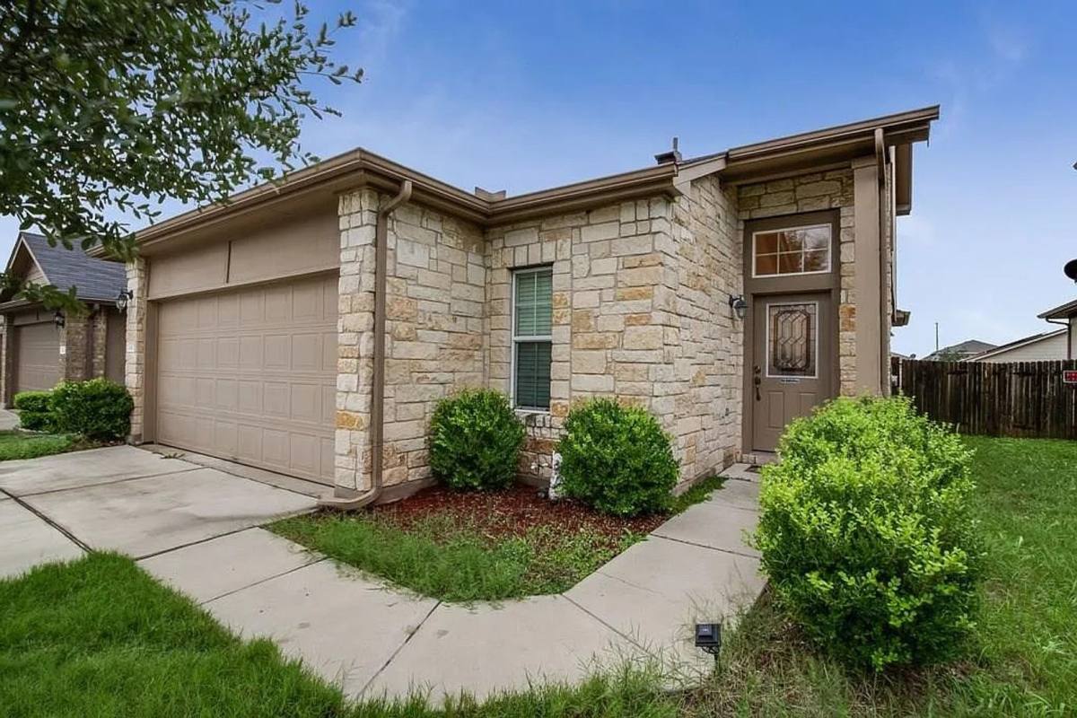 House for rent at 12425 Campana Dr, Del Valle, TX 78617