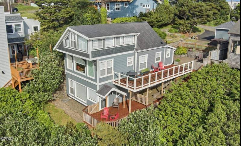 House for rent at 502 SW 7th St, Newport, OR 97365
