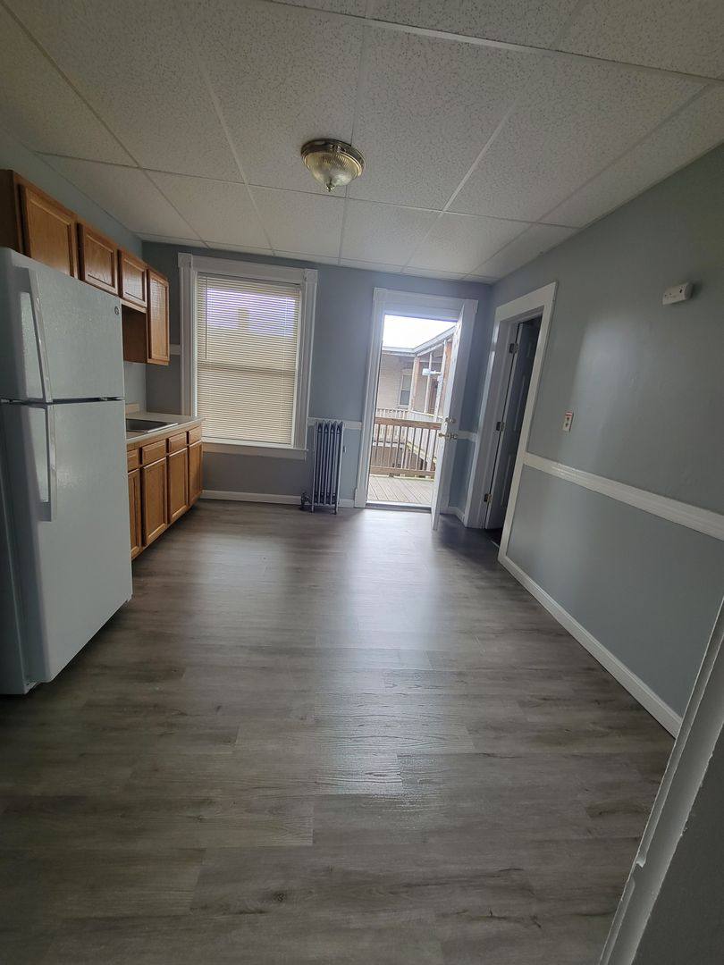 Apartment for rent at 6-10 Sumner & 179 Longhill St, Springfield, MA 01108