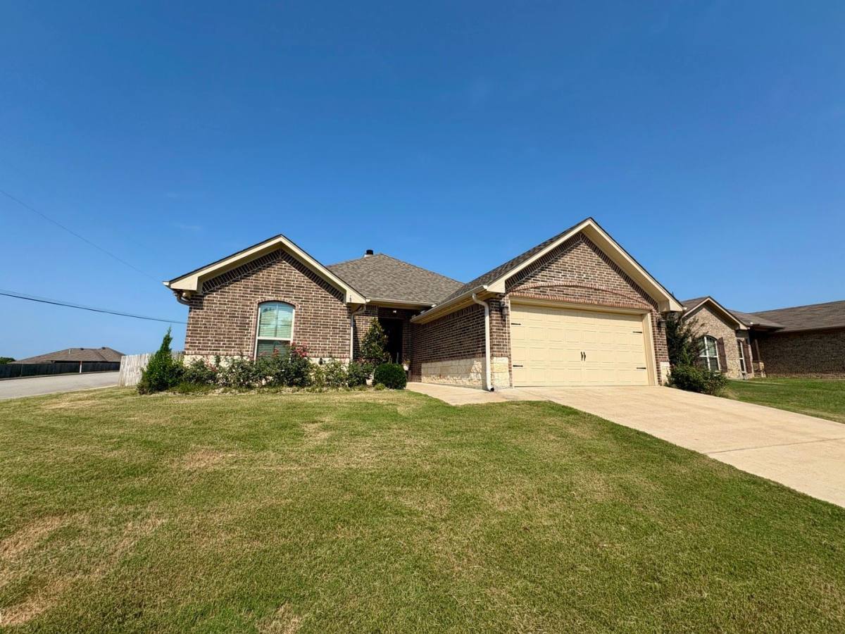 House for rent at 405 Whitaker St, Bullard, TX 75757