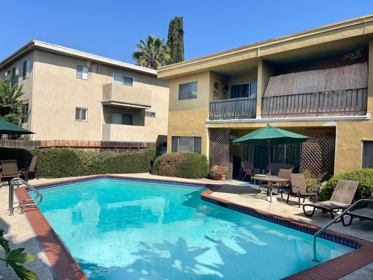 Apartment for rent at 14403 Addison St, Sherman Oaks, CA 91423