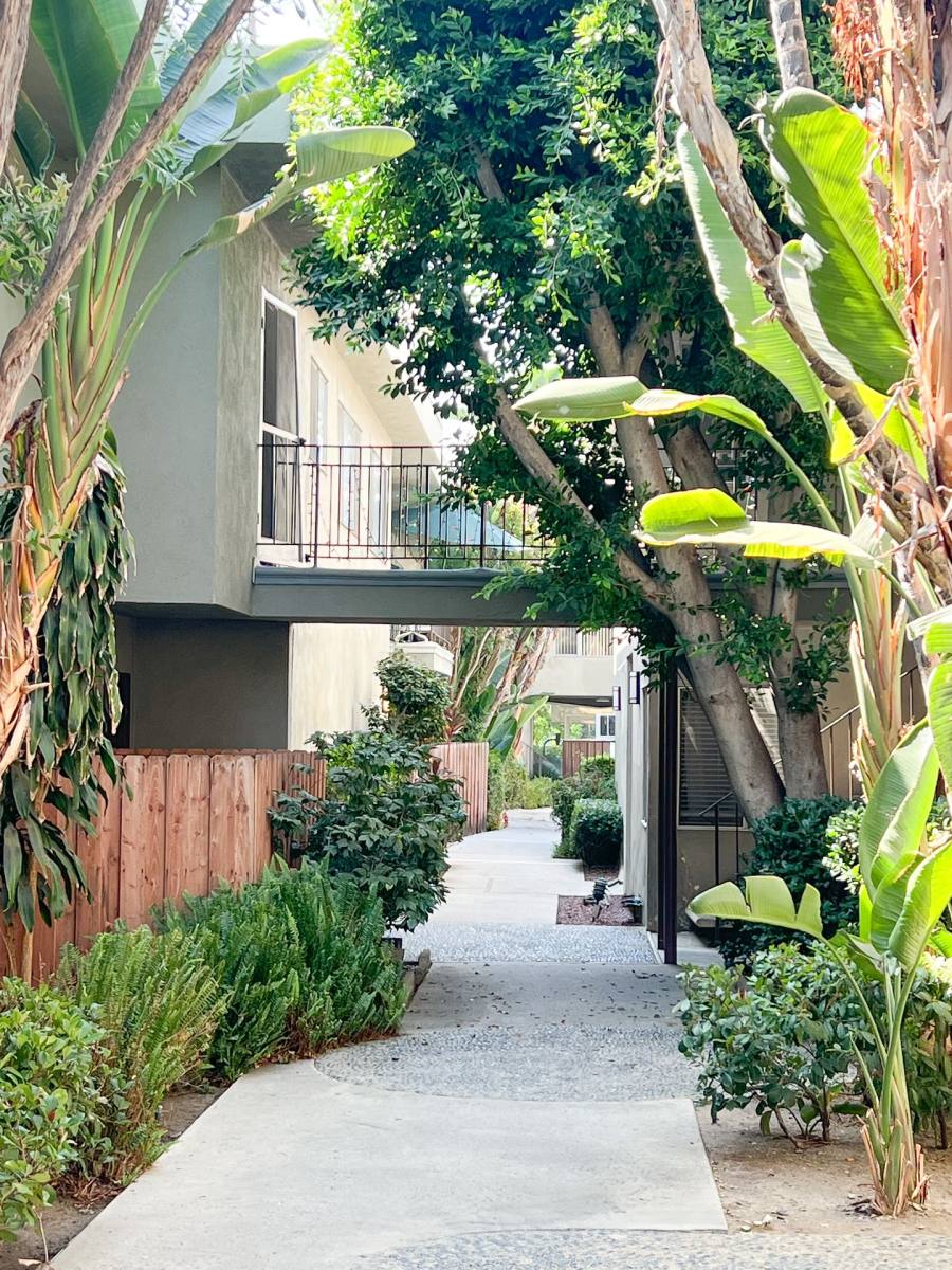 Apartment for rent at 14403 Addison St, Sherman Oaks, CA 91423