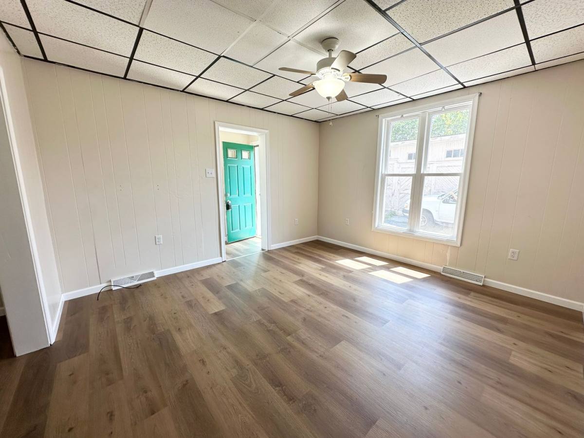 Townhouse for rent at 915 Union St, Lebanon, PA 17042