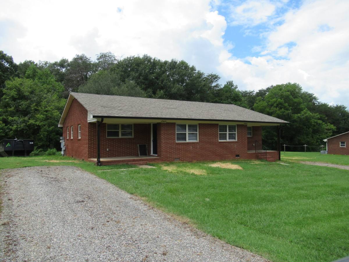 Townhouse for rent at 1745 River Rd, Lincolnton, NC 28092