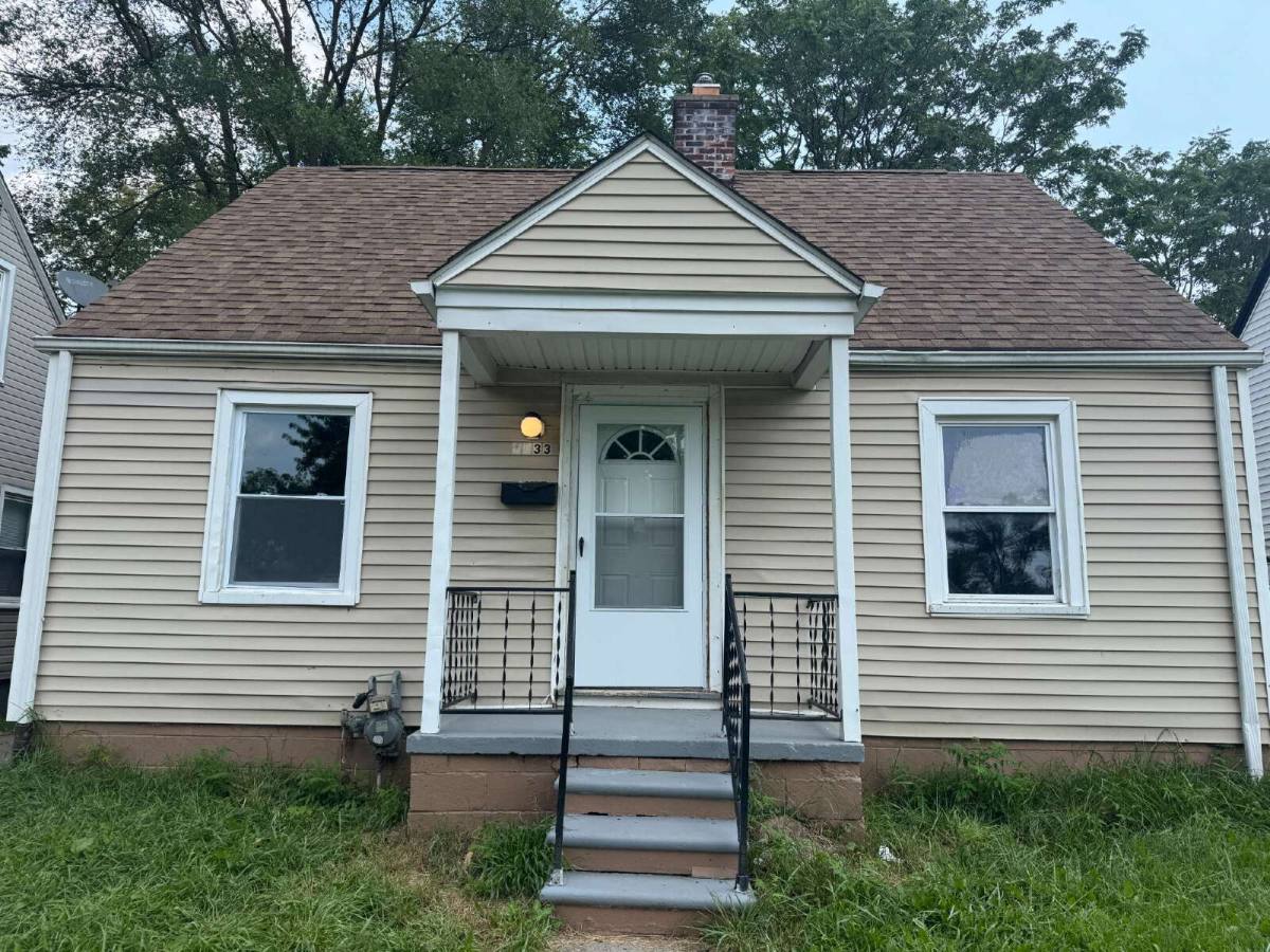 House for rent at 4133 Moore St, Inkster, MI 48141