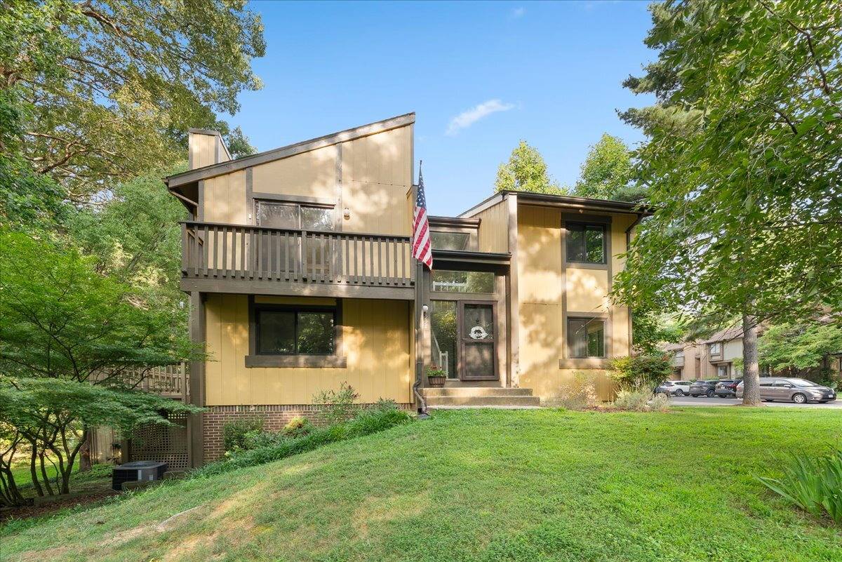 Townhouse for rent at 2224 Glencourse Lane, Reston, VA 20191