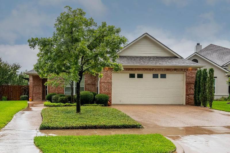 House for rent at 1029 Windstone Dr, Woodway, TX 76712