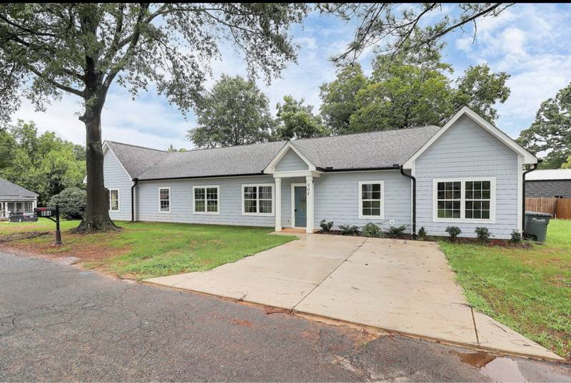House for rent at 904 Warren St, Monroe, NC 28110