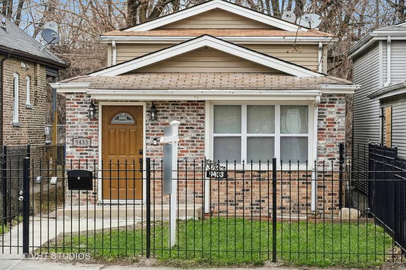 House for rent at 9433 S Burnside Ave, Chicago, IL 60619
