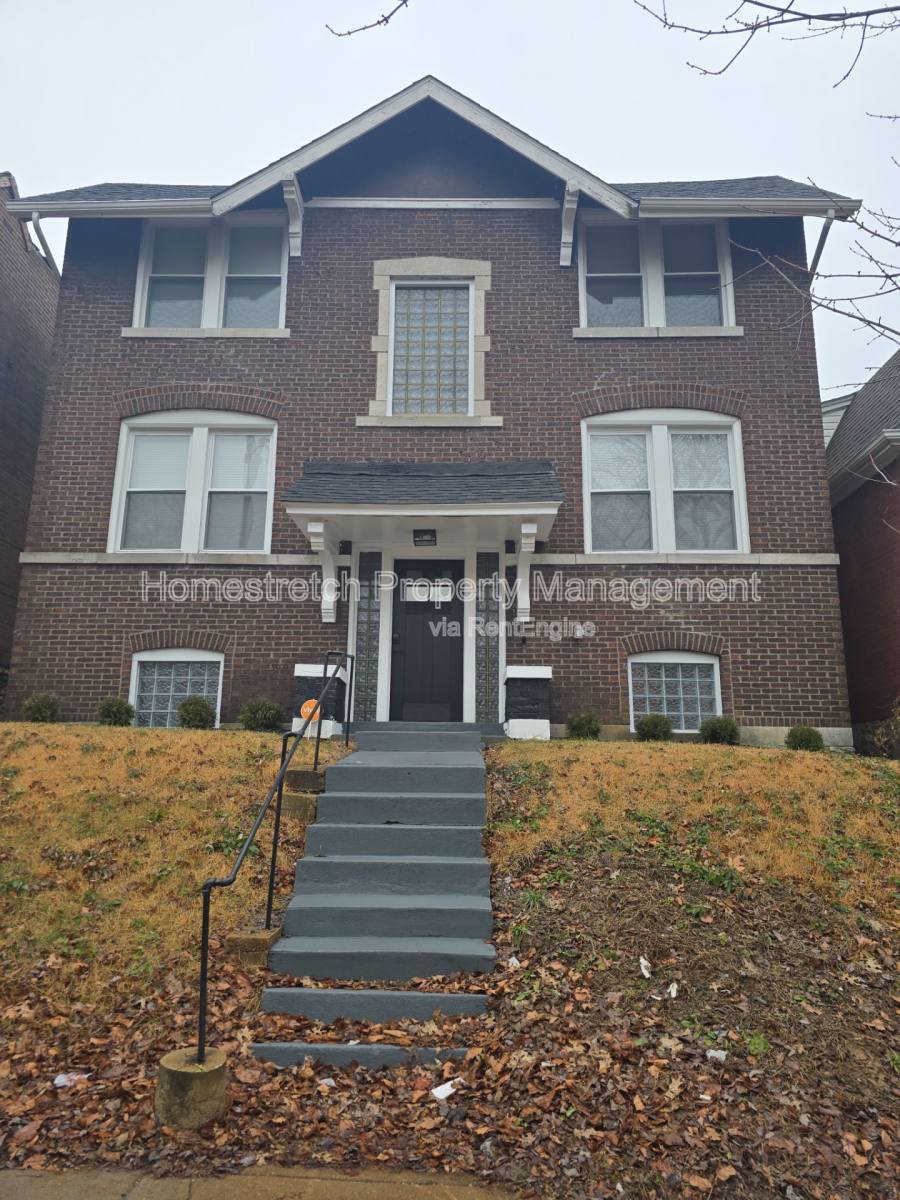 Apartment for rent at 3706 Meramec St #1E, Saint Louis, MO 63116