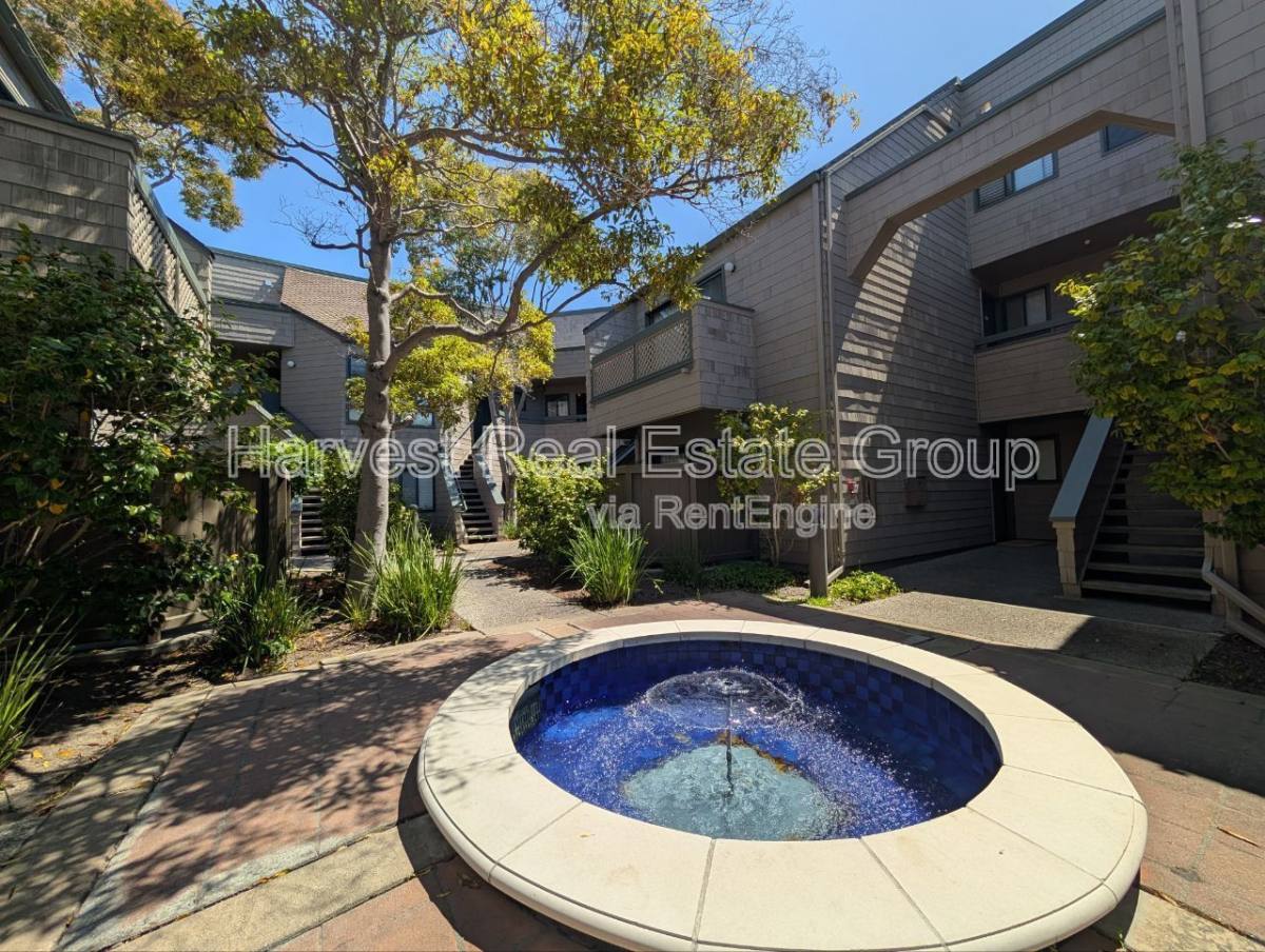 Apartment for rent at 42 Pelican Lane #1, Redwood City, CA 94065