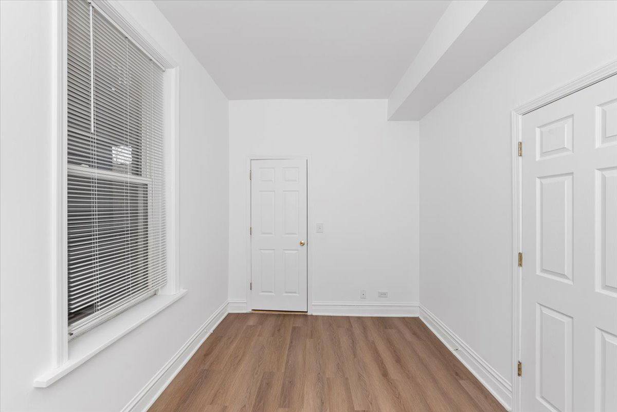 Apartment for rent at 2350 W Charleston St #3R, Chicago, IL 60647