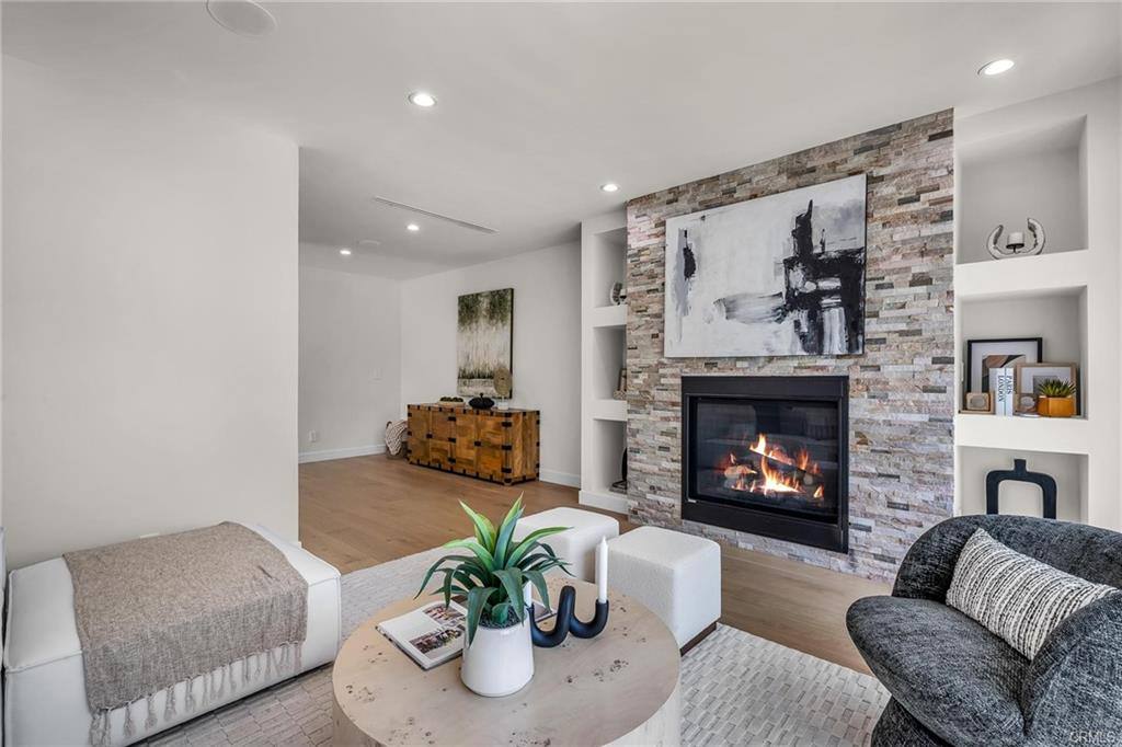 House for rent at 5110 Greenbush Ave, Sherman Oaks, CA 91423