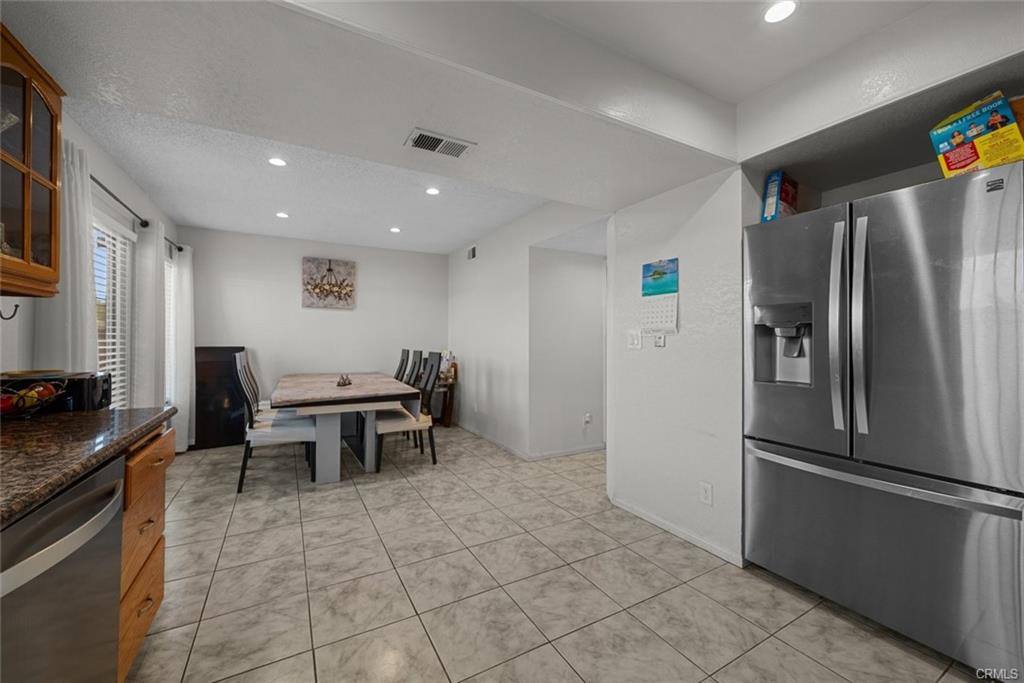 Townhouse for rent at 9120 Telfair Ave #14, Sun Valley, CA 91352