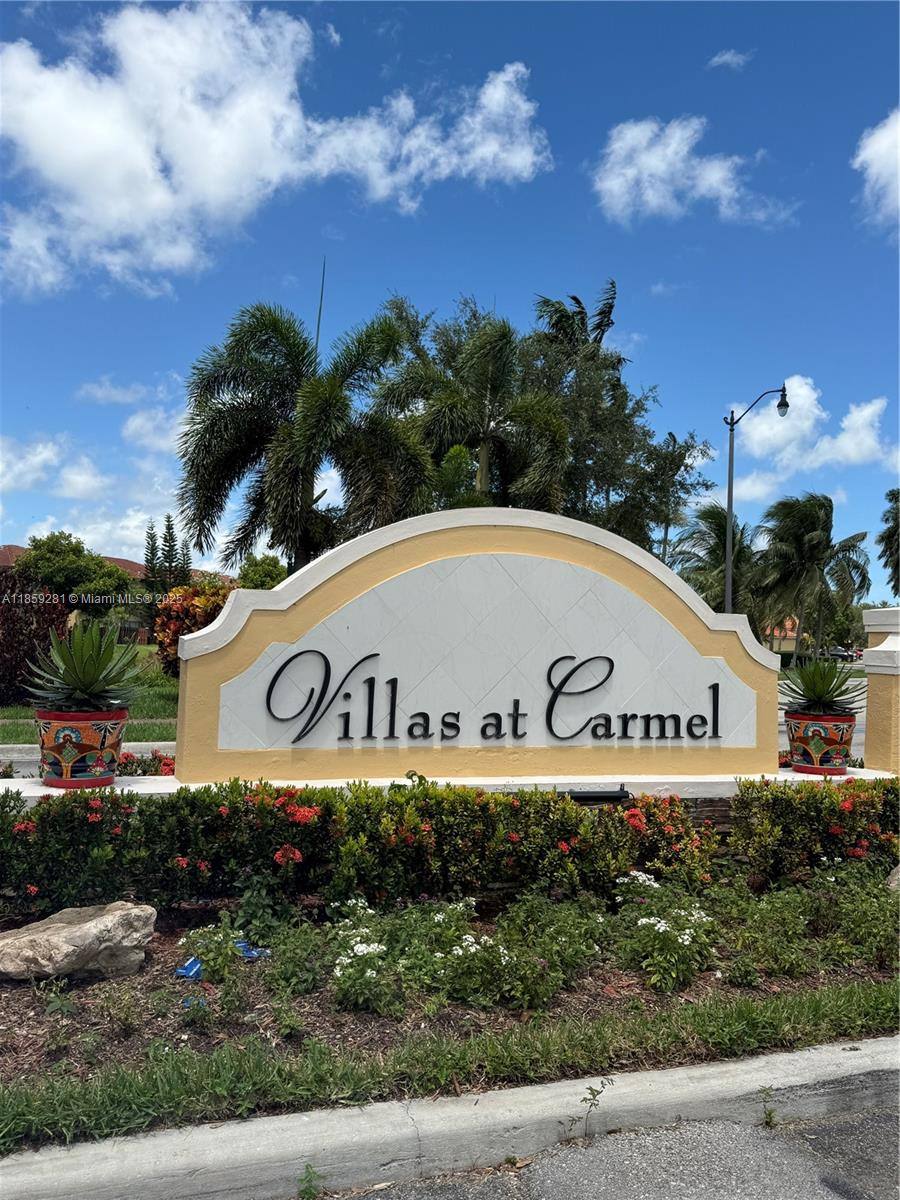 Townhouse for rent at 1575 NE 33rd Ave, Homestead, FL 33033