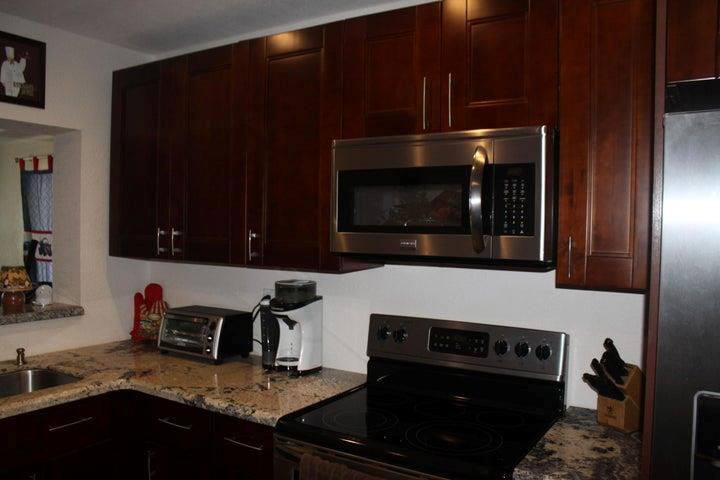 House for rent at 2294 NW 63rd Ave, Pompano Beach, FL 33063