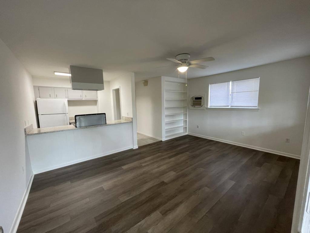 Apartment for rent at 115 S Leo St, Baton Rouge, LA 70806