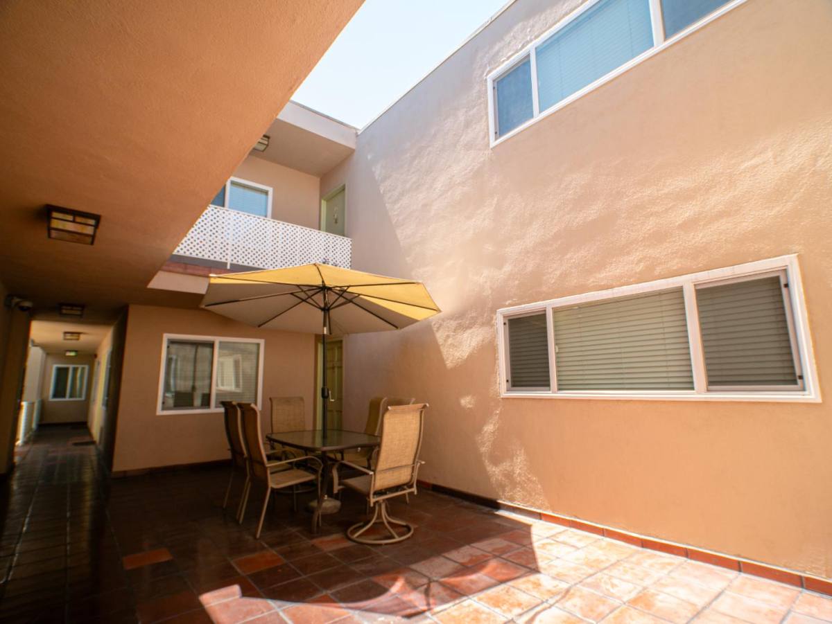 Apartment for rent at 803 W 30th St #12, Los Angeles, CA 90007