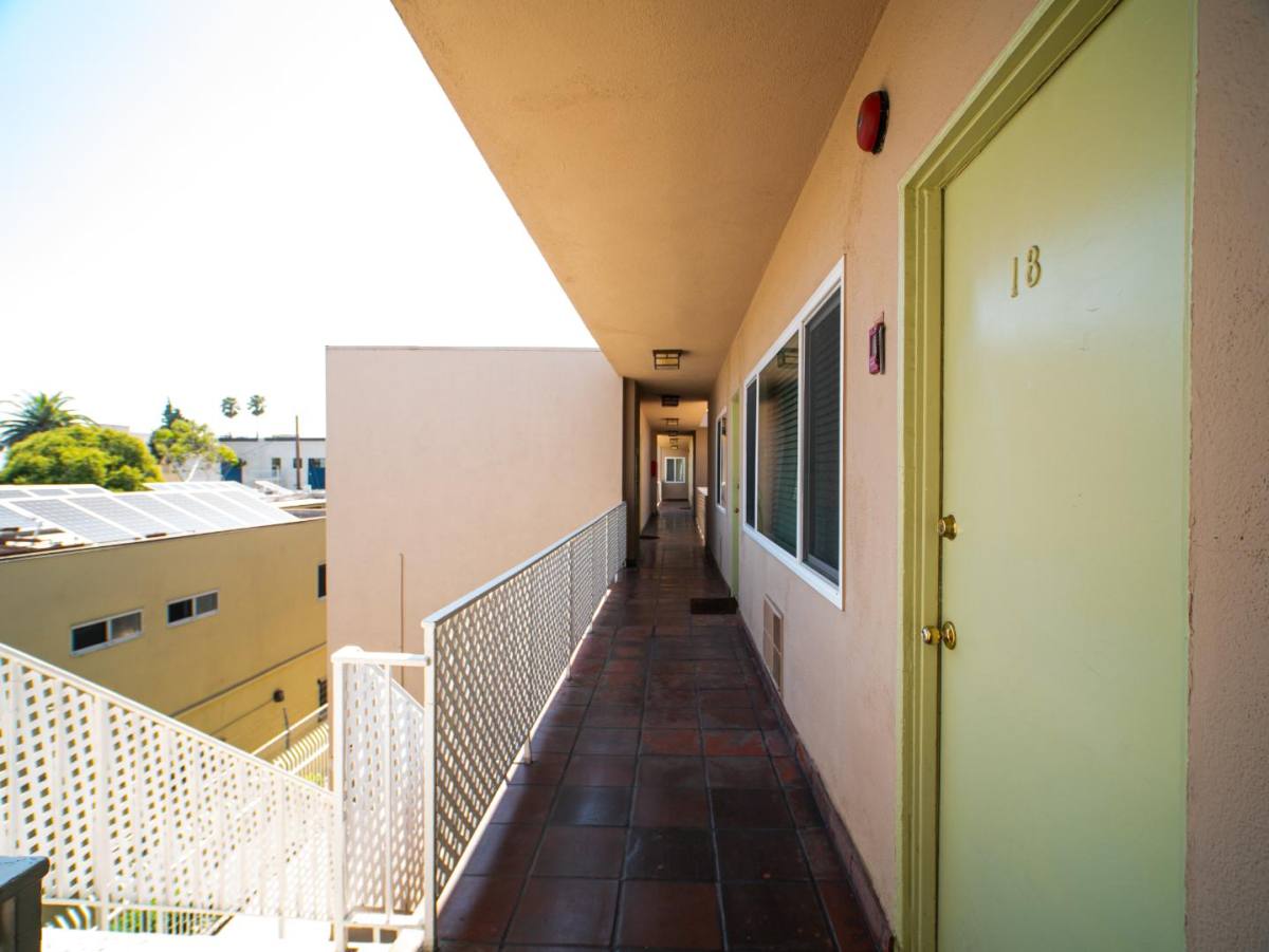 Apartment for rent at 803 W 30th St #12, Los Angeles, CA 90007