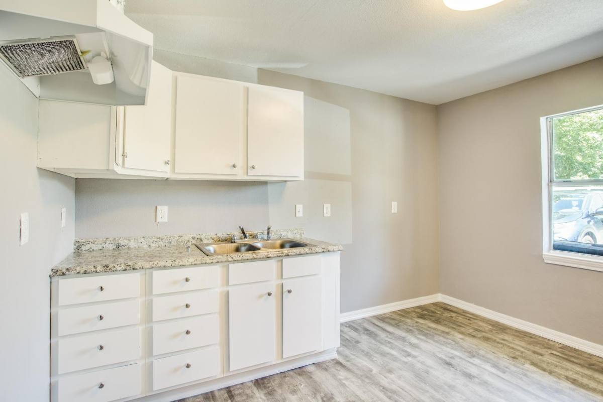 Apartment for rent at 4914 Kashmere St #9, Houston, TX 77026