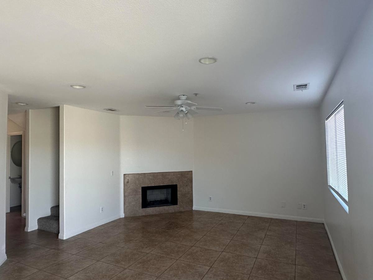 Townhouse for rent at 66729 Hacienda Ave, Desert Hot Springs, CA 92240