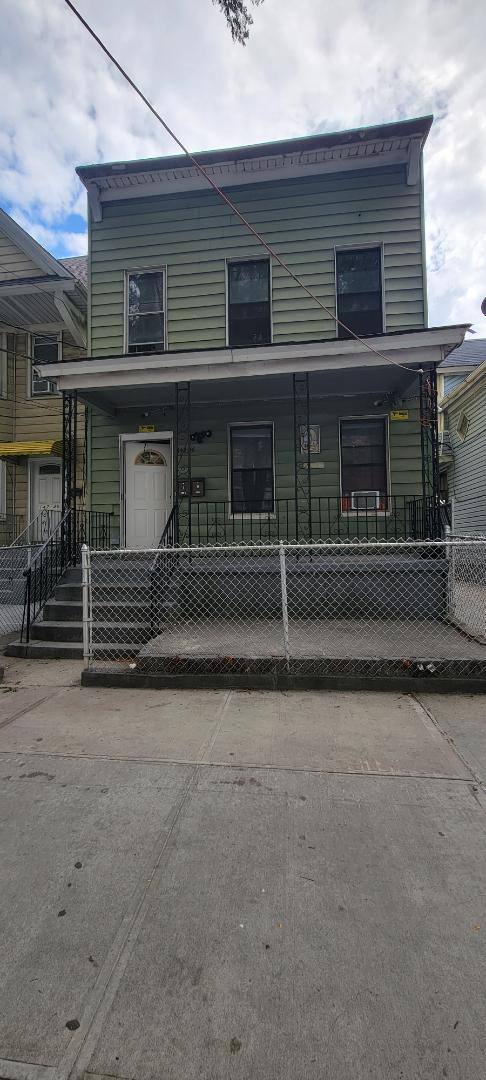 Apartment for rent at 147-38 95th Ave - 2nd Floor, Jamaica, NY 11435
