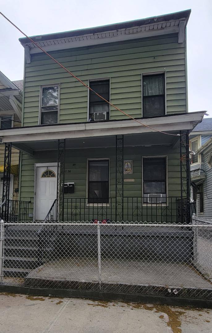 Apartment for rent at 147-38 95th Ave - 2nd Floor, Jamaica, NY 11435