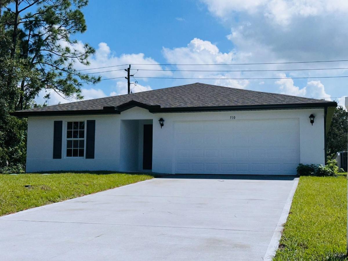 House for rent at 510 Breakwater St SE, Palm Bay, FL 32909