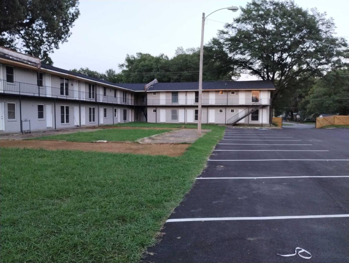 Apartment for rent at 1711 Pendleton St #4, Memphis, TN 38114