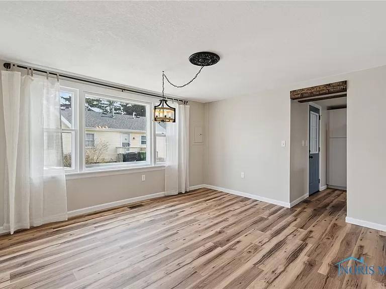 620 W Broadway St, Maumee, OH 43537 - Apartment for Rent - Image 2