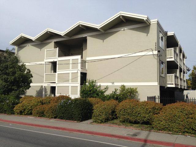 Apartment for rent at 2451 Middlefield Rd #2, Redwood City, CA 94063