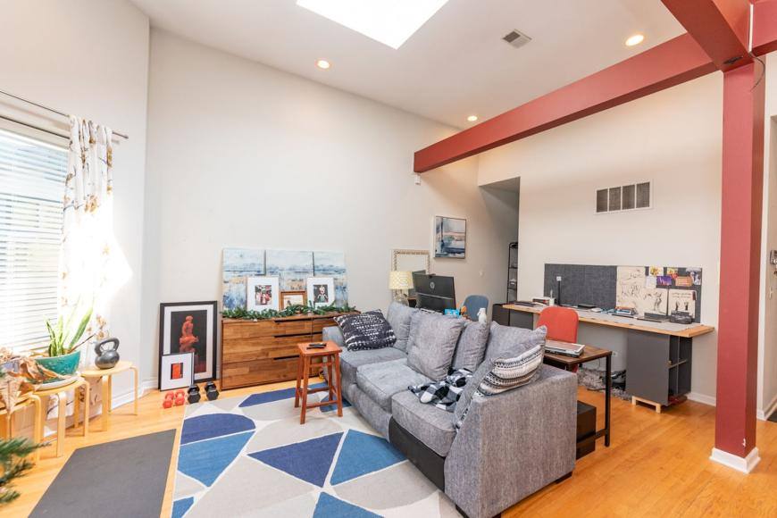 Apartment for rent at 4145 N Sheridan Rd #3W, Chicago, IL 60613