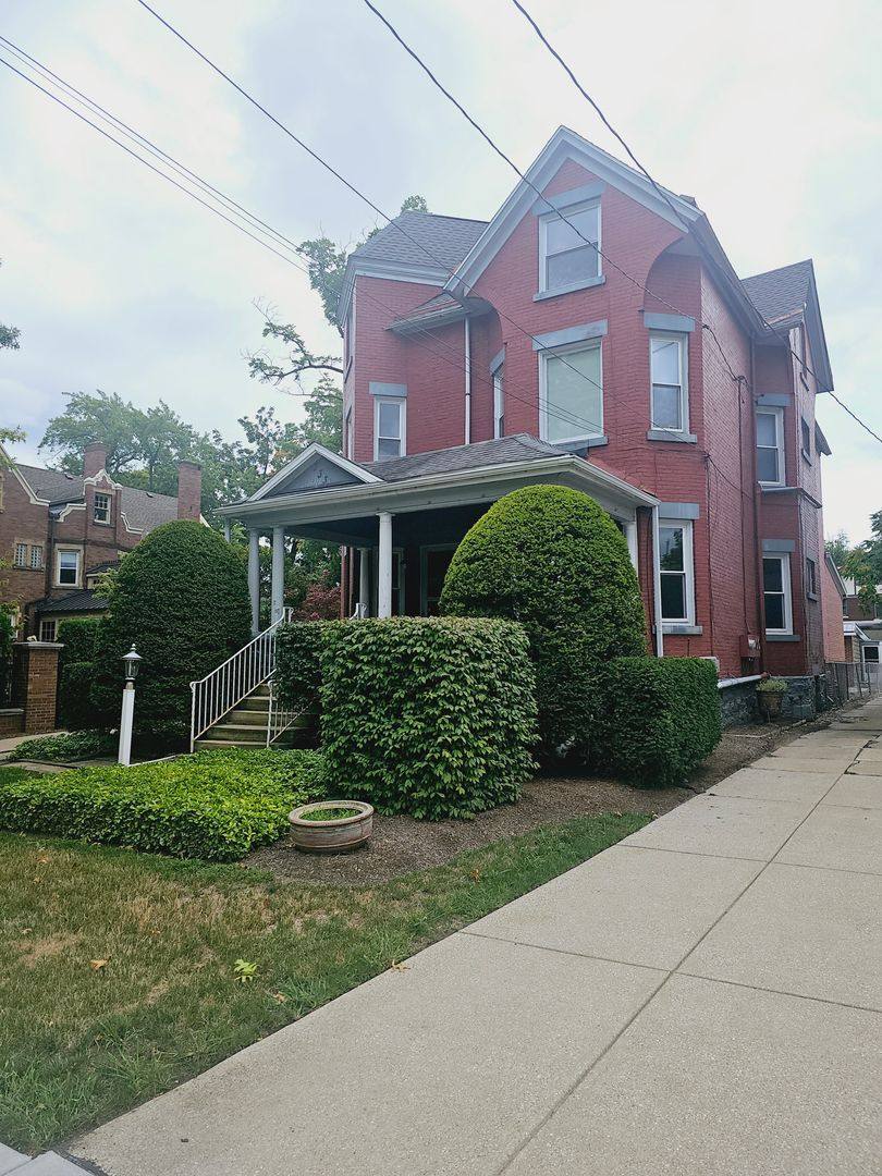 Apartment for rent at 333 W 6th St, Erie, PA 16507