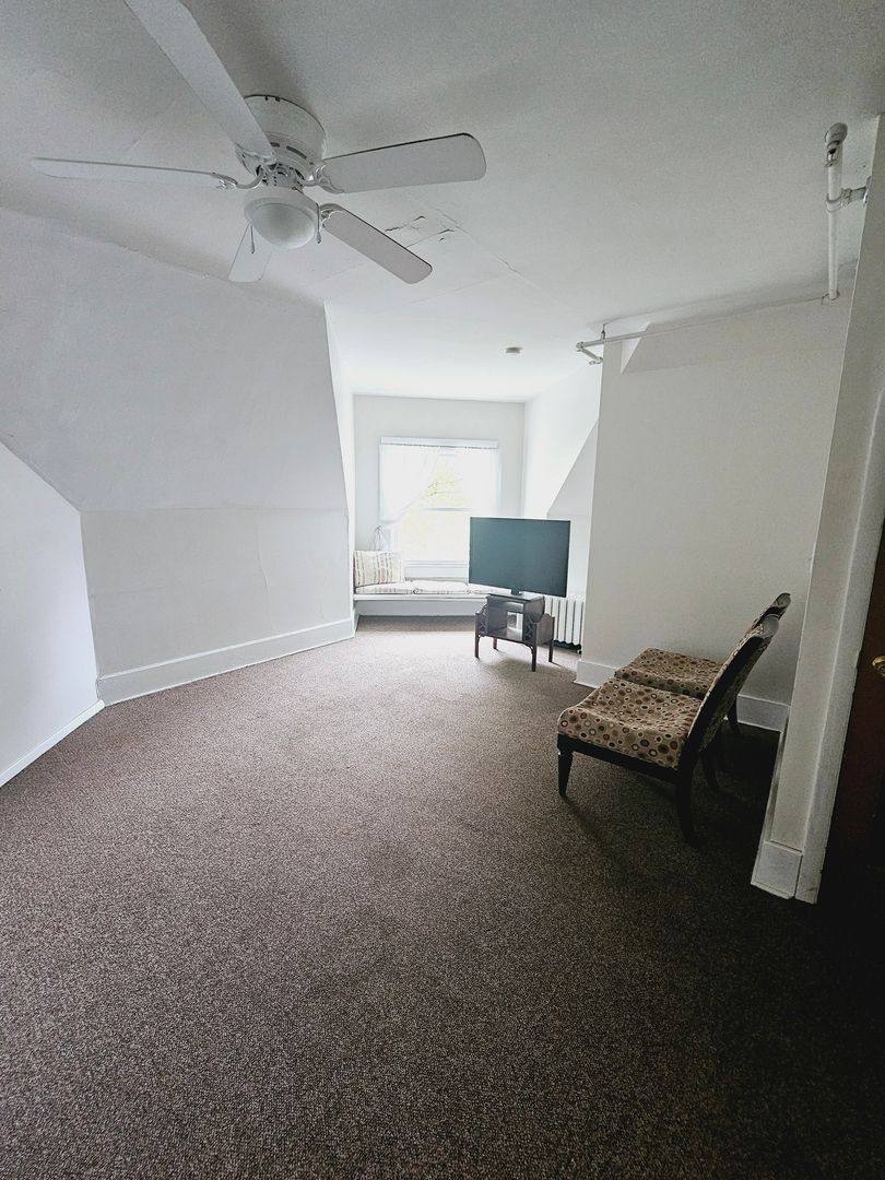 Apartment for rent at 333 W 6th St, Erie, PA 16507