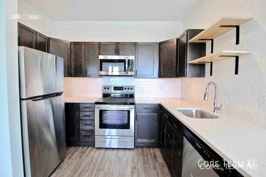 Apartment for rent at 222 W 75th St #309, Kansas City, MO 64114