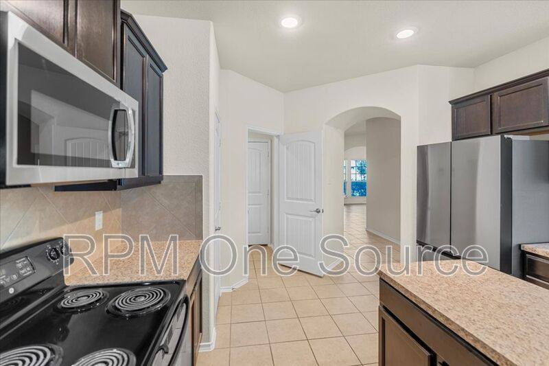 House for rent at 1729 Park Trails Blvd, Princeton, TX 75407