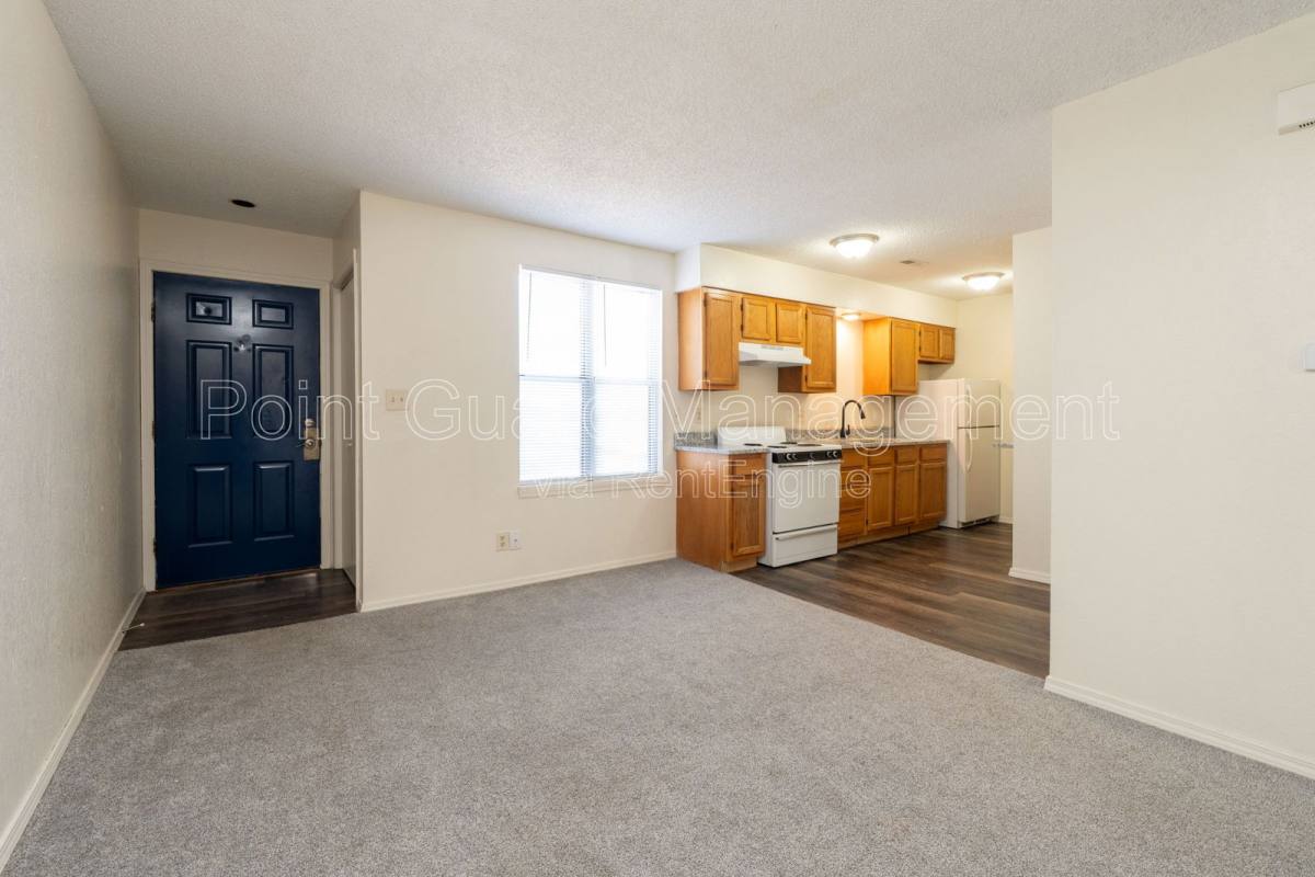Apartment for rent at 1903 E 24th Ave #3, Hutchinson, KS 67502